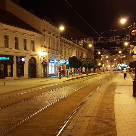Vagabond Apartman Miskolc Esterno foto