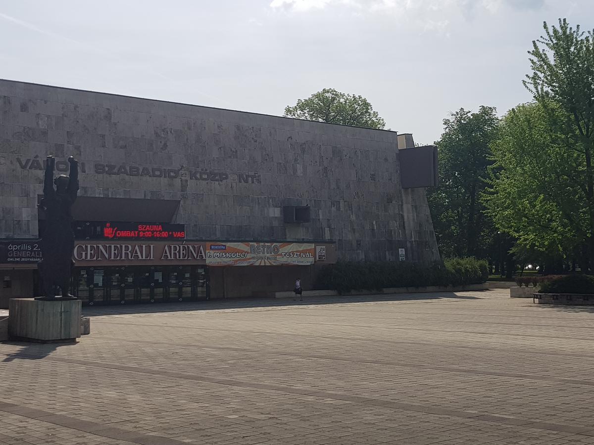 Vagabond Apartman Miskolc Esterno foto