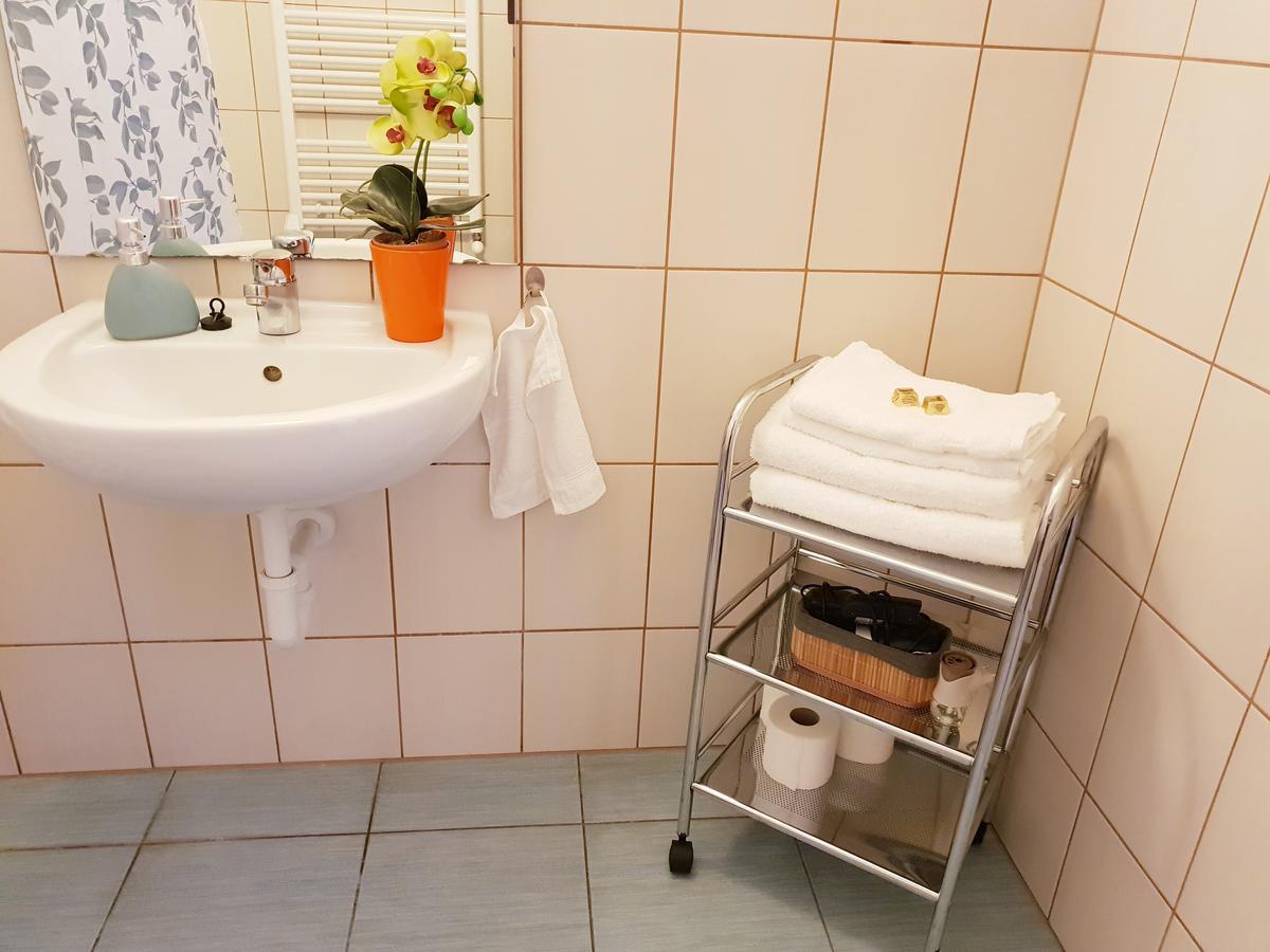 Vagabond Apartman Miskolc Esterno foto