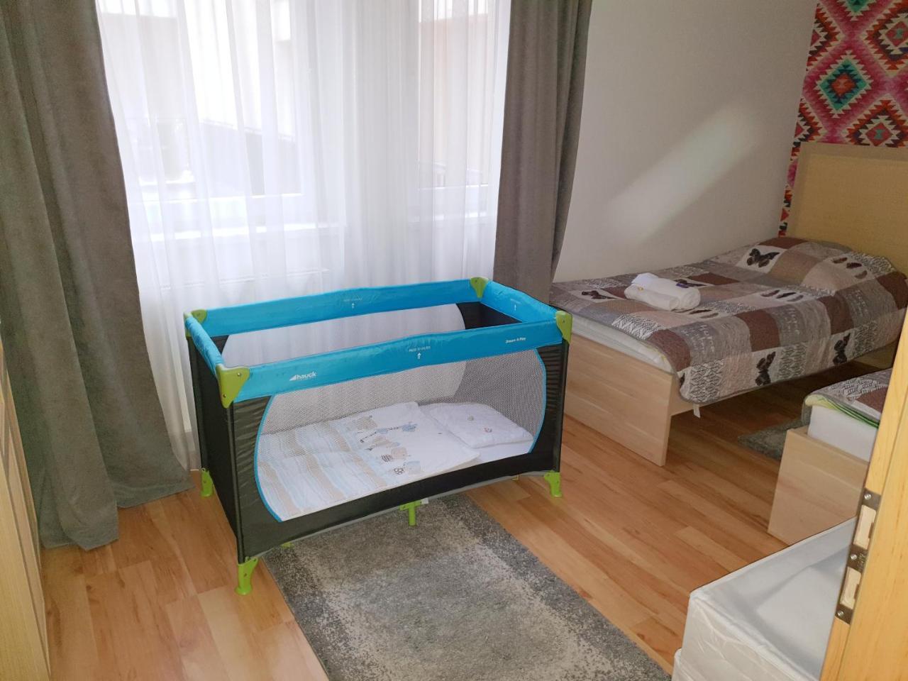 Vagabond Apartman Miskolc Esterno foto